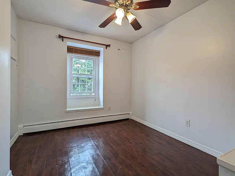 1022 Willoughby Ave #2 — Photo 12