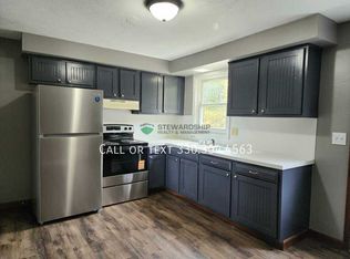 137 Elm St NE, Brewster, OH 44613
