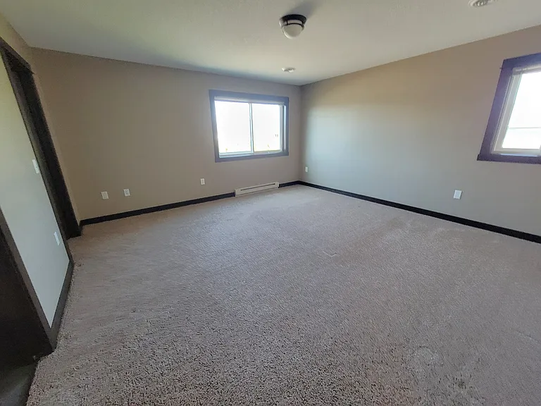 1929 Cypress Ct NE #6 — Photo 17