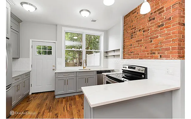 Rented by Douglas Elliman | media 22