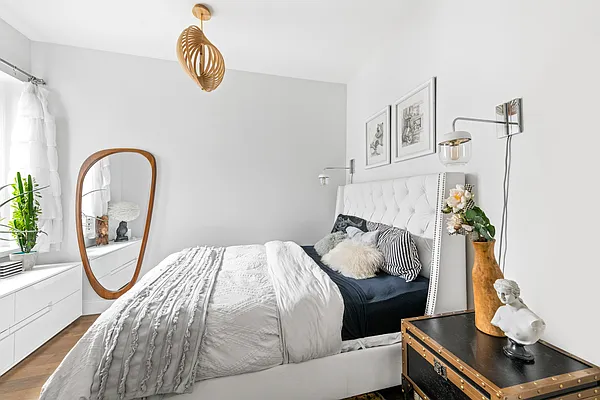 Sold by Compass | media 5