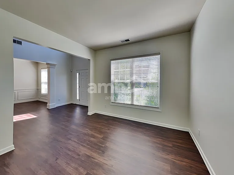 9839 Jeanette Cir — Photo 7