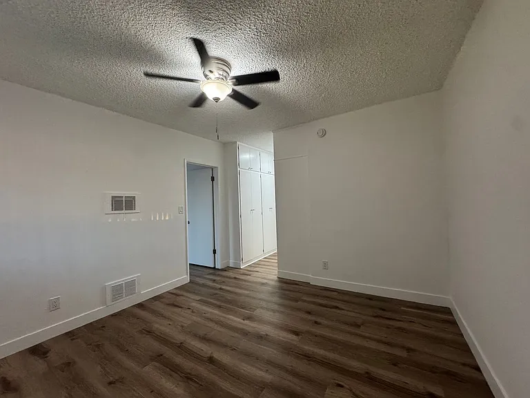 6415 Rosemead Blvd — Photo 17