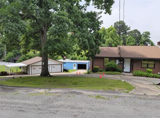 2820 Bonnie Ln, Little Rock, AR 72206
