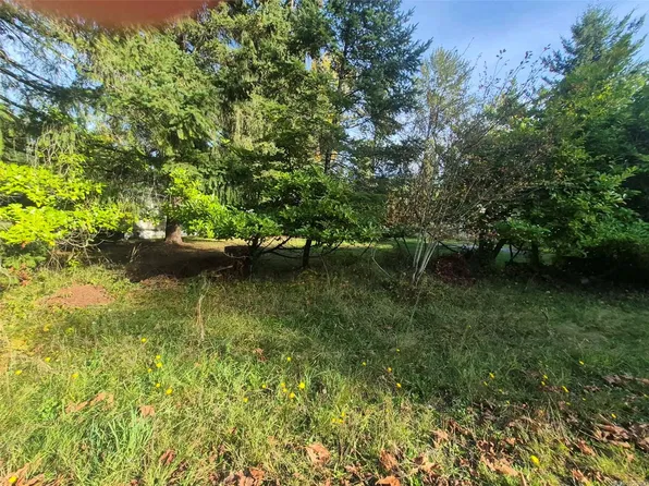2530 Macaulay Rd, Comox Valley, BC V9J 1B5