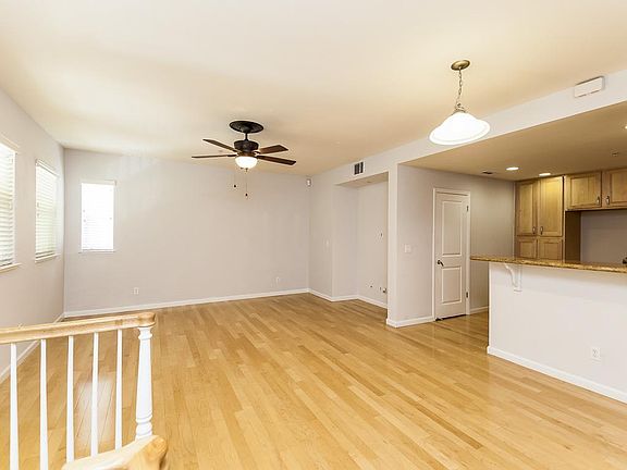 3rd image of 53 Bassett St