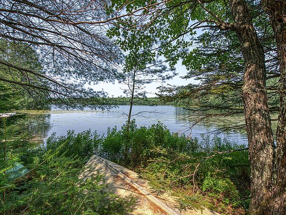 2nd image of 5165 Deer Lake Rd