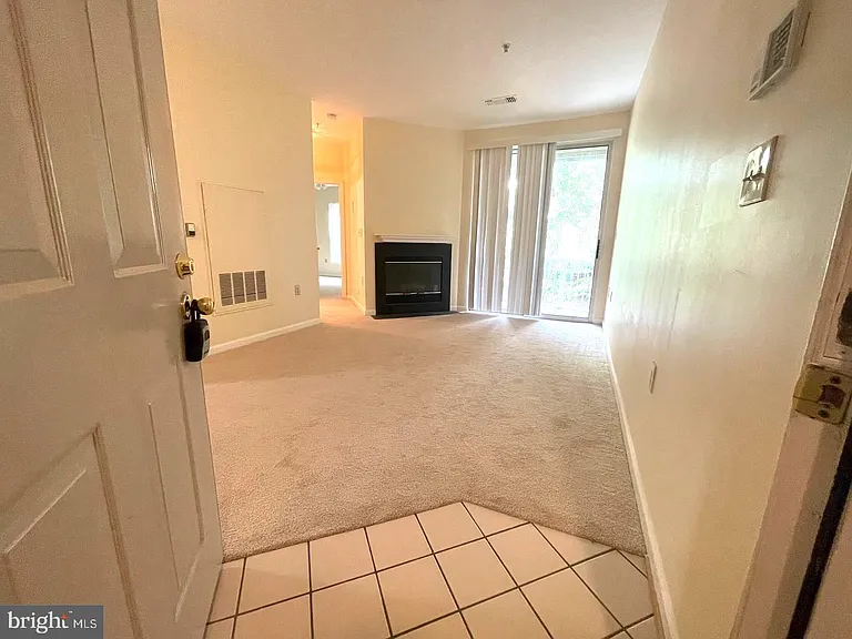 2203 Westcourt Ln #202 — Photo 7