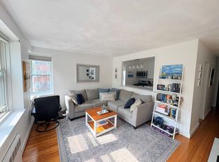 135 Farragut Rd APT 16, South Boston, MA 02127