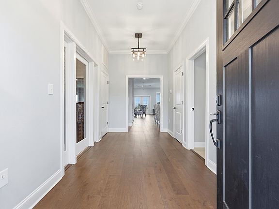 4th image of 4943 S Island Dr.