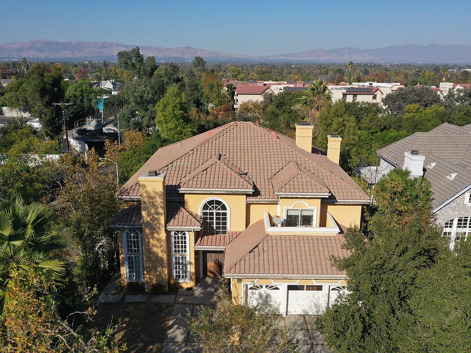 1st image of 17451 Oak Creek Ct