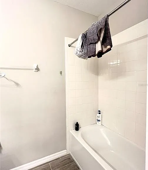 2853 High Pointe St — Photo 24