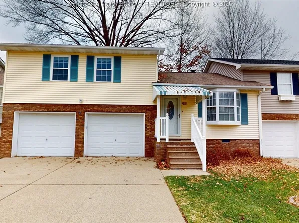 15 Cobblestone Ln, Huntington, WV 25705