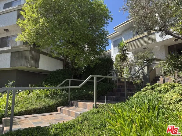 10445 Eastborne Ave APT 203, Los Angeles, CA 90024