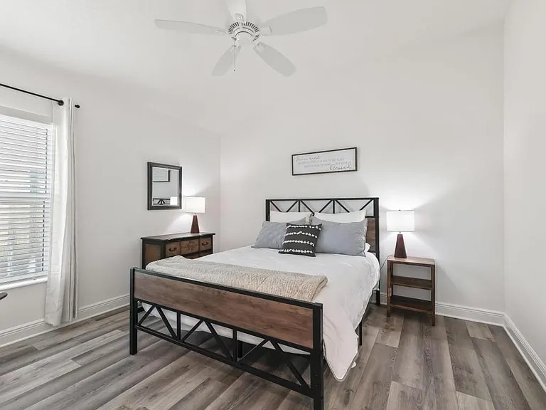 1393 Daniel Way — Photo 29