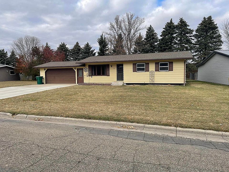 1st image of 150 Maplewood Dr