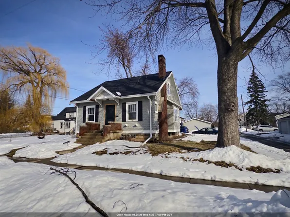 818 N Van Buren St, Green Bay, WI 54302