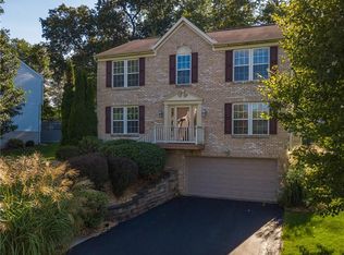 247 Edgewood Dr E, Beaver, PA 15009