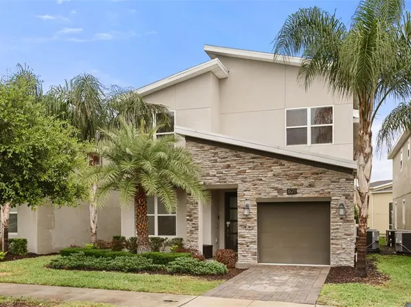 621 Drop Shot Dr, Davenport, FL 33896
