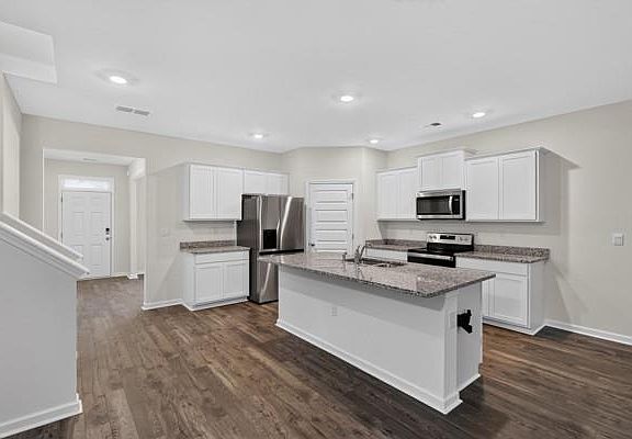 2nd image of 3737 Chevington Ct SE