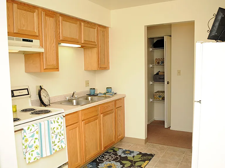Arbor Glen Apartments — Photo 6