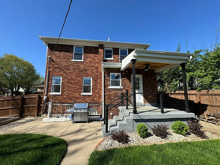 1803 Avonlea Ave — Photo 34