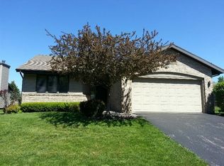 2423 Stonehedge Ln #Q, Beloit, WI 53511