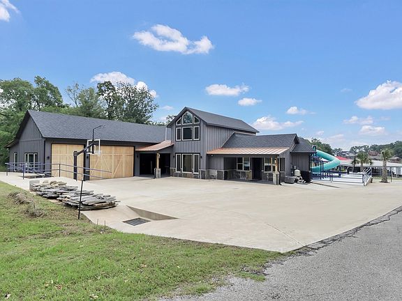 2nd image of 5000 Esquire Estates Rd
