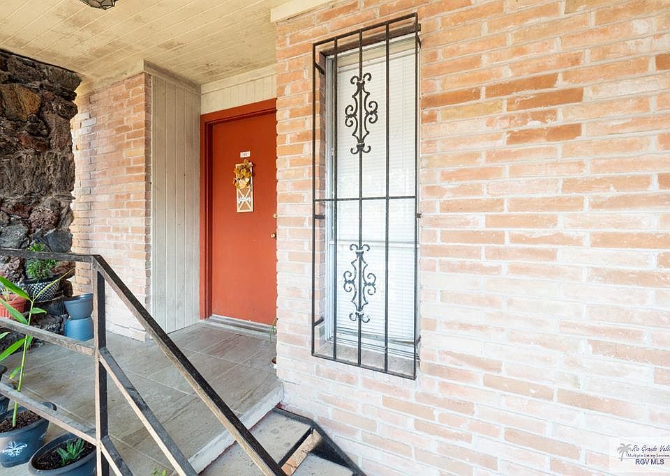 1st image of 1900 E Elizabeth St #6E