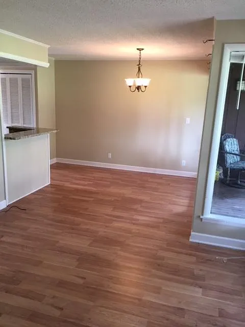 1 bed, 640 sqft, $1,200 — Photo 4