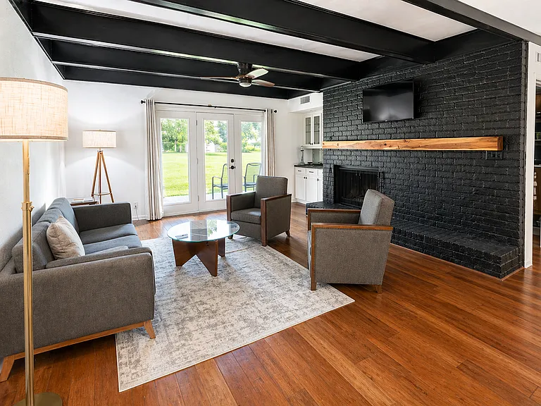 11125 Pinehurst Dr #C — Photo 2