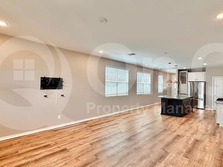 40451 W Shaver Dr — Photo 6