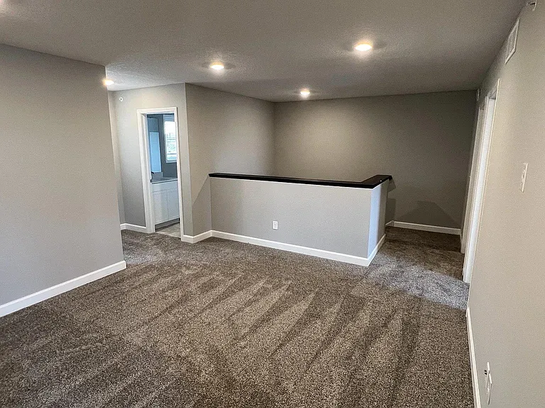 1015 Field Ct — Photo 21