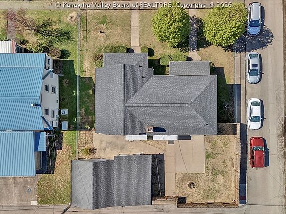 2nd image of 12 Begonia Ln