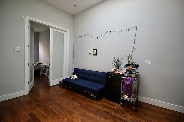 Rented by Hagstrom Management Inc | media 14