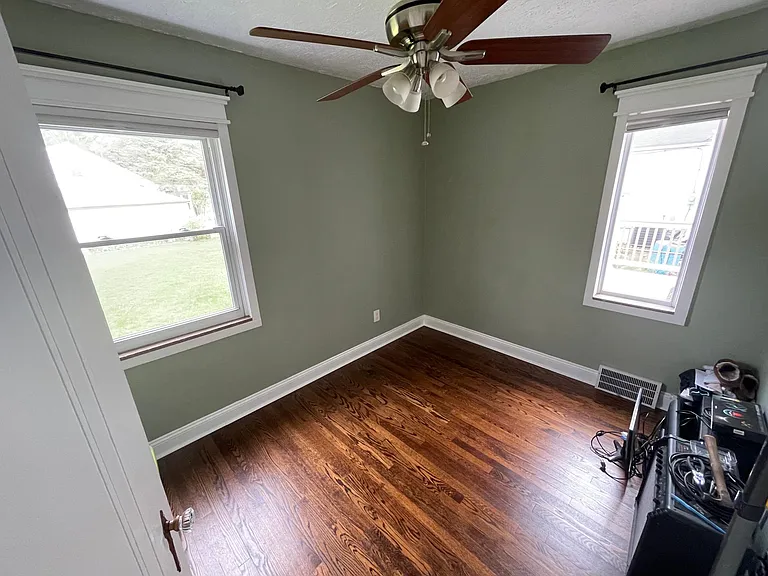 946 Pinecrest Dr — Photo 25