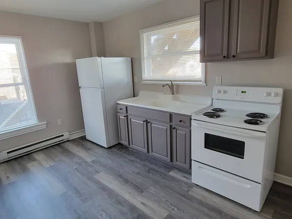 524 Pike St #2, Meadow Lands, PA 15347