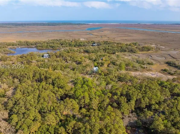 16 Vista Blvd W, Saint Helena Island, SC 29920