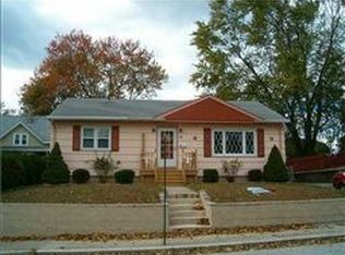 79 Summit St, Woonsocket, RI 02895