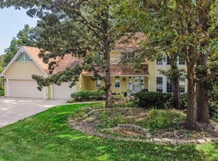 13420 Gull Ct, Apple Valley, MN 55124