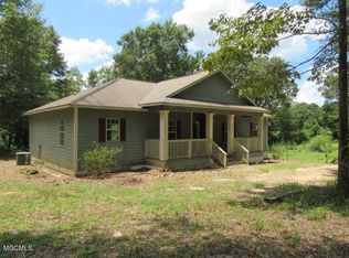 107 Willie Fallon Dr, Lucedale, MS 39452