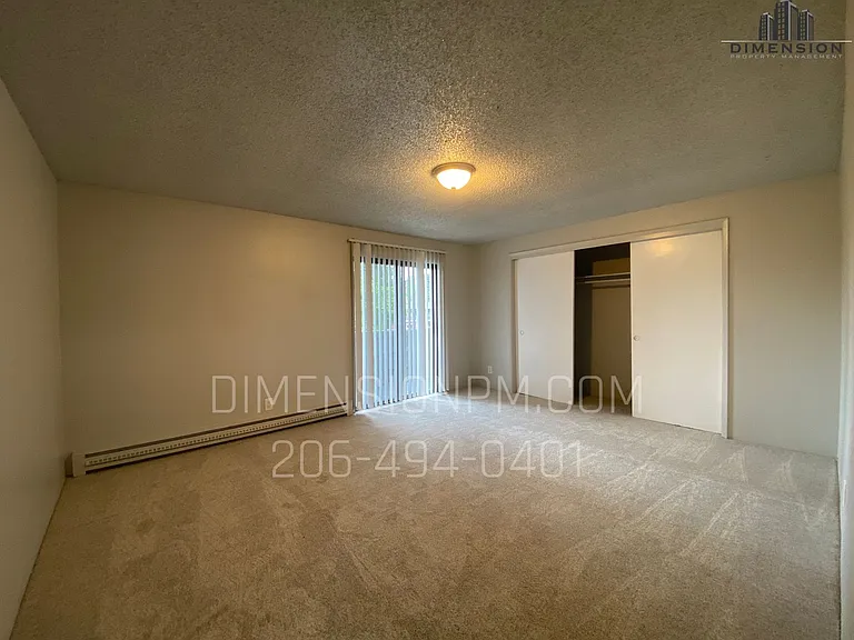 Updated Townhouse Style Apartments — Photo 6