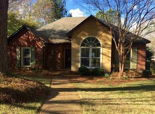 285 Woodrun Dr, Ridgeland, MS 39157