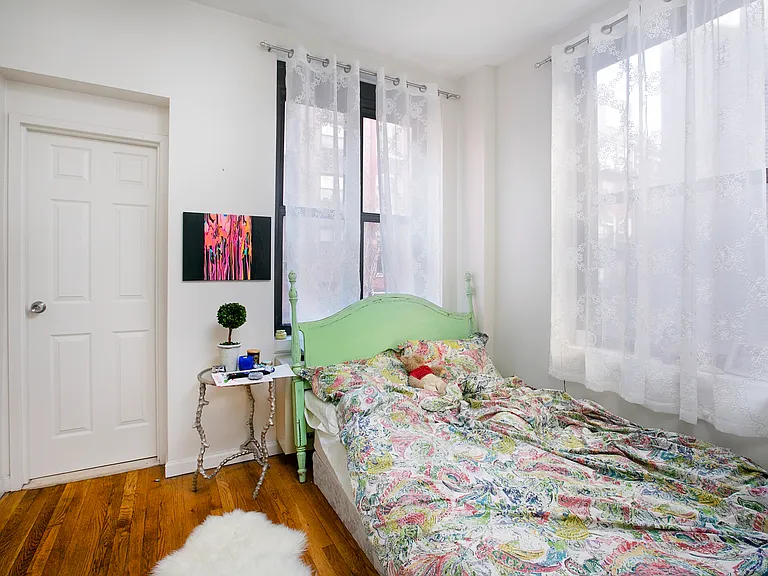 32 W 86th St #1C — Photo 6