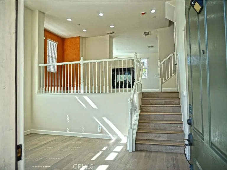 2099 Owens Dr — Photo 2