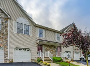 2 Jill Ct #1902, Somerset, NJ 08873