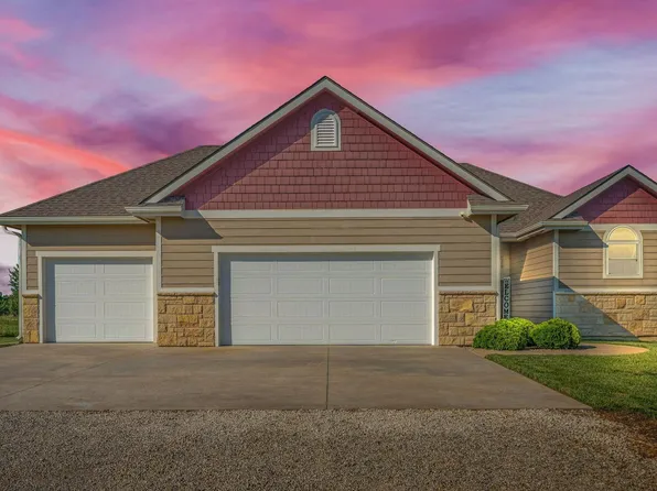 10412 Saddle Creek Dr, Harveyville, KS 66431