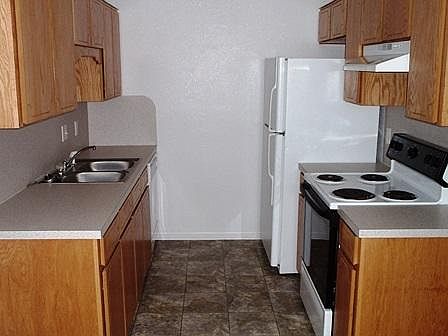 3310 zephyr05kitchen_05022014