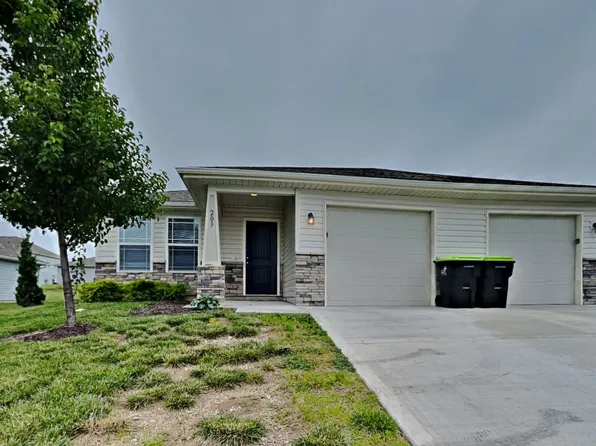 203 Lily St, Blue Springs, MO 64014