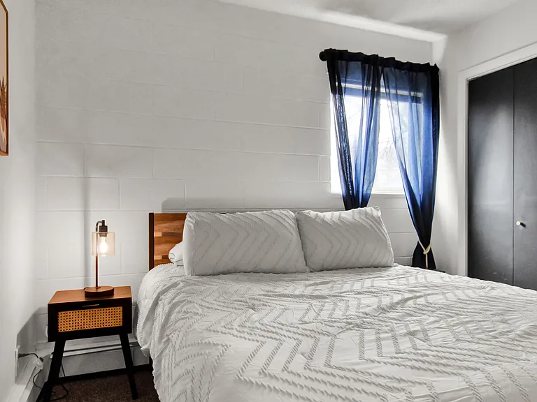1 bedroom unit